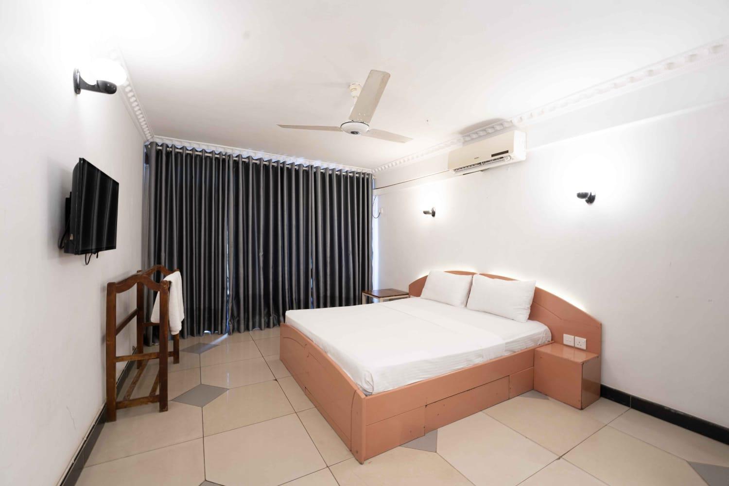 Topaz Beach Hotel Негомбо Екстериор снимка